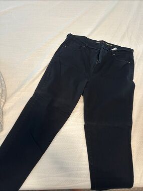 Style & Co. Women’s Straight Jeans in Black
